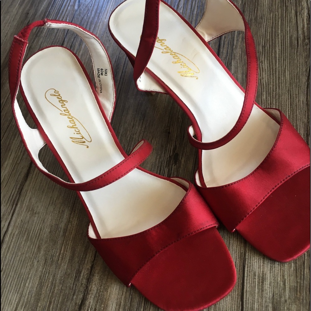 Michaelangelo red dress heel sandals size 6.5